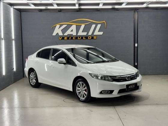 HONDA CIVIC 1.8 LXS 16V FLEX 4P AUTOMÁTICO
